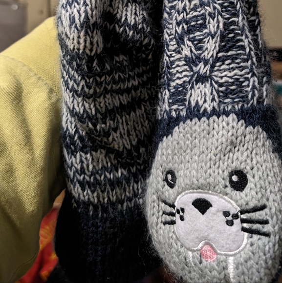 Fluffy Socks - Picture 4 of 4